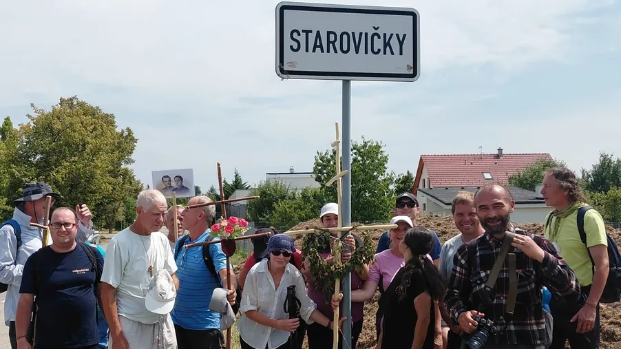 Poutníci děkovali za blahořečení na pěší pouti